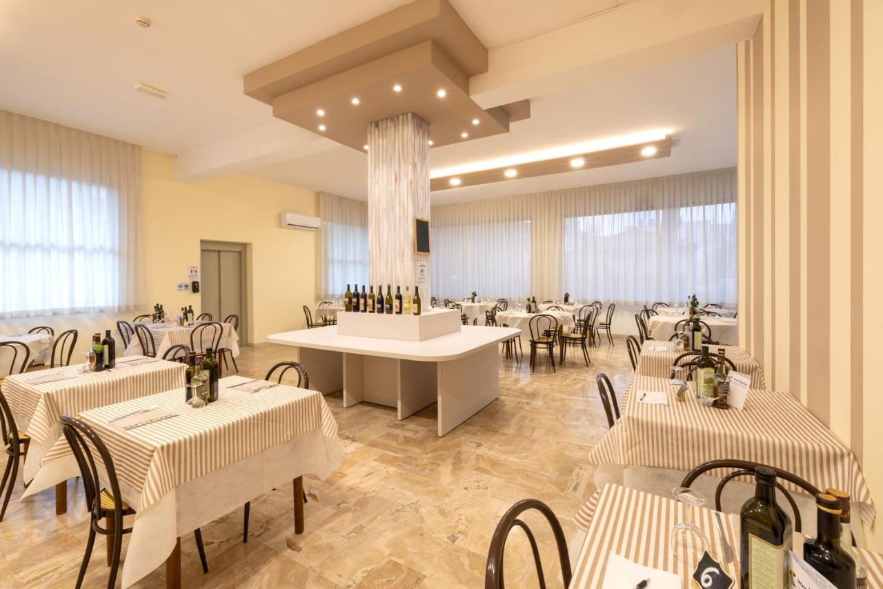 Hotel Giordo ริมินี ภายนอก รูปภาพ