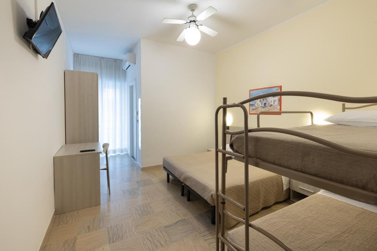 Hotel Giordo ริมินี ภายนอก รูปภาพ