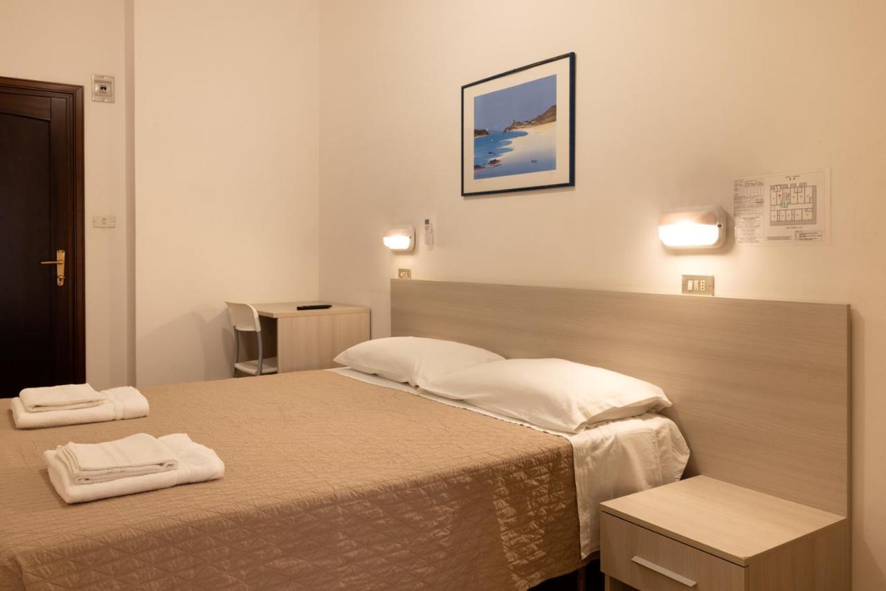 Hotel Giordo ริมินี ภายนอก รูปภาพ