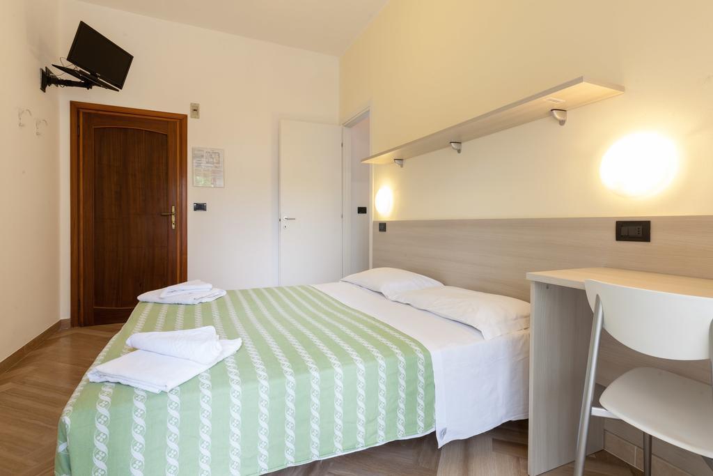 Hotel Giordo ริมินี ภายนอก รูปภาพ
