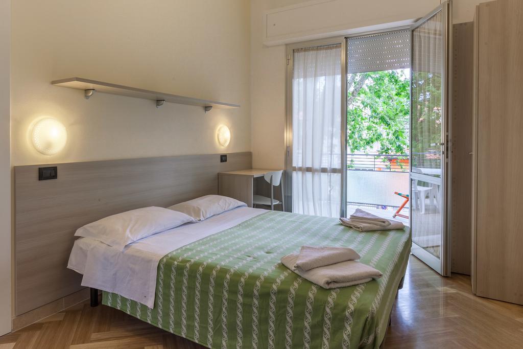 Hotel Giordo ริมินี ภายนอก รูปภาพ